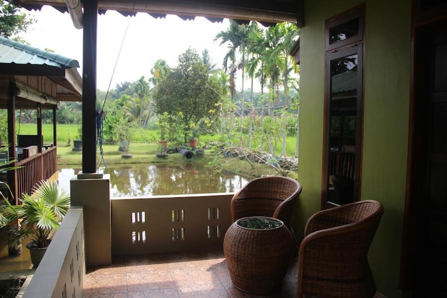 Ambow Homestay Jungle Trekking & Village Tour Bukit Lawang Exterior photo
